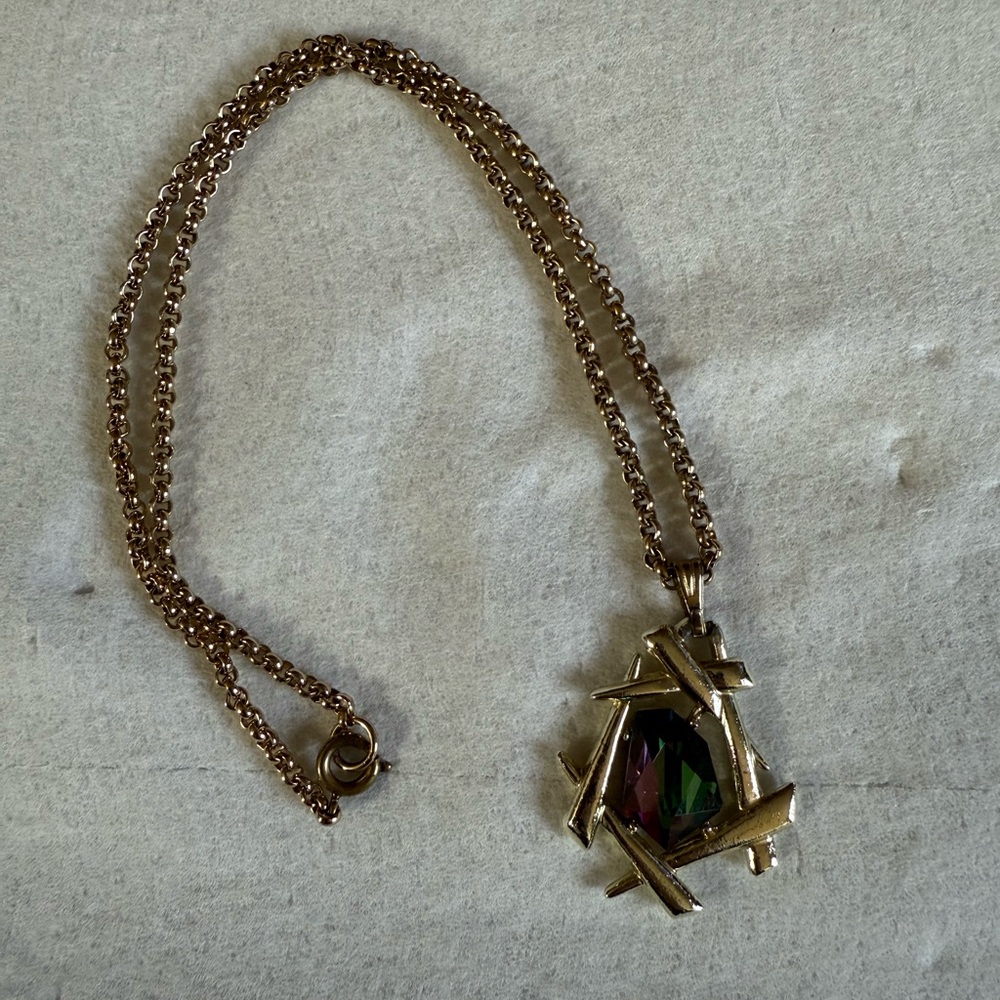 Sarah Coventry vintage Chinese modern necklace